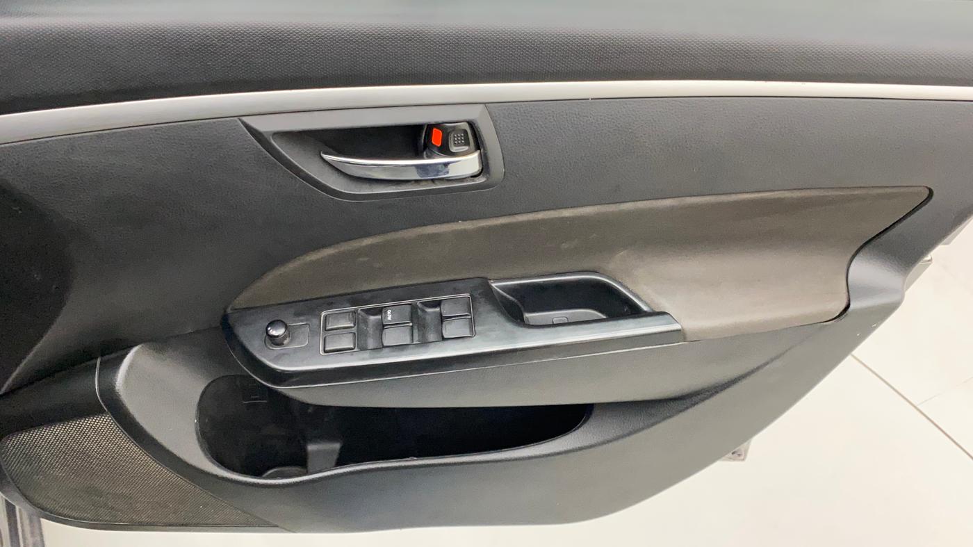 2013 Maruti Swift VDI, Diesel, Manual, 96,607 km, Driver Side Door Panels Control