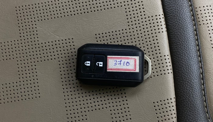 2019 Maruti Ertiga ZXI+ SHVS, Petrol, Manual, 51,227 km, Key Close Up