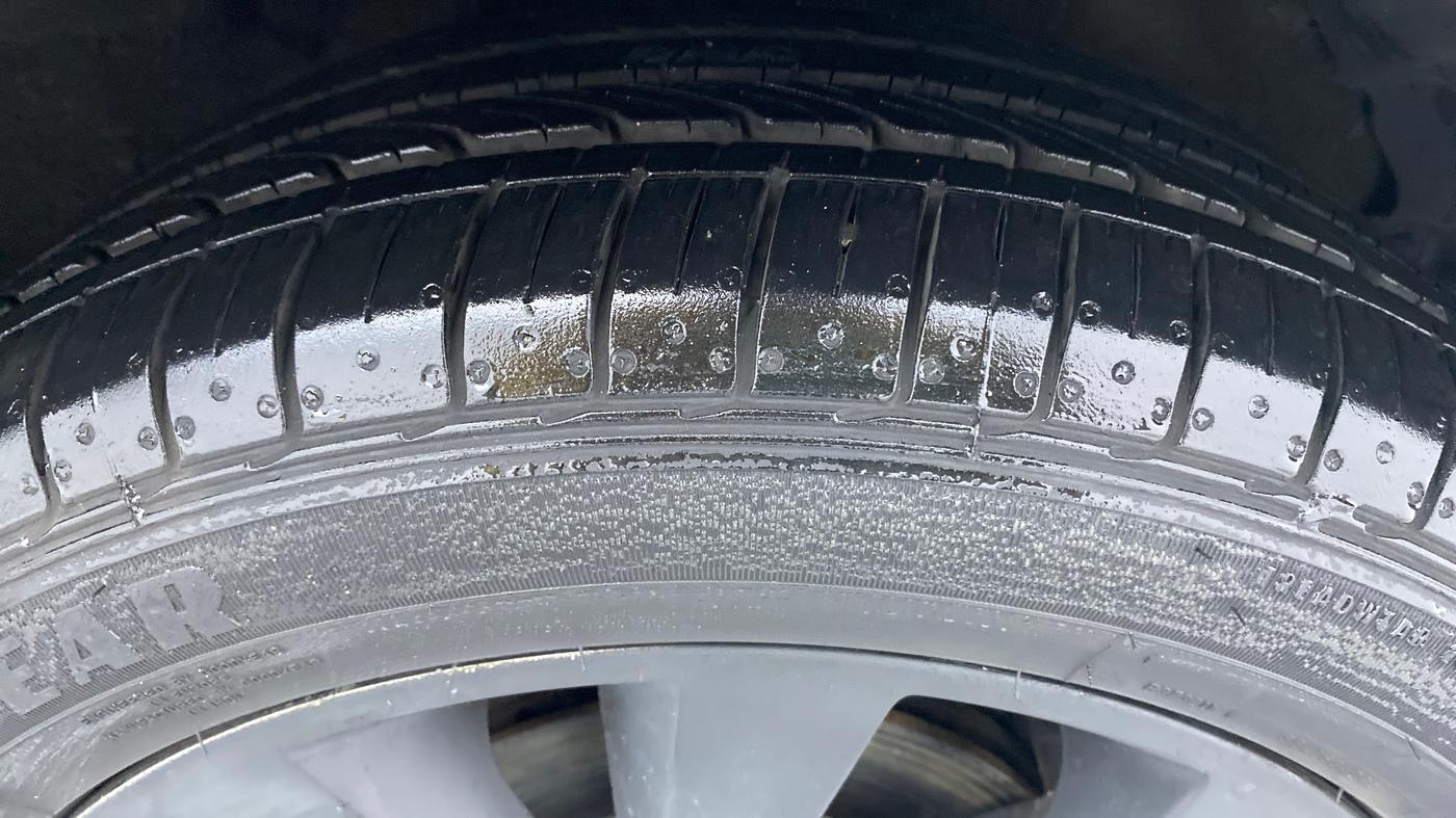 2013 Hyundai Verna FLUIDIC 1.6 SX VTVT, Petrol, Manual, 68,162 km, Right Front Tyre Tread