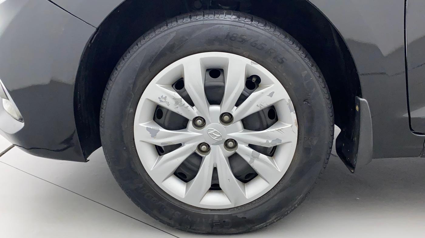 2018 Hyundai Verna 1.4 EX PETROL, Petrol, Manual, 30,520 km, Left Front Wheel
