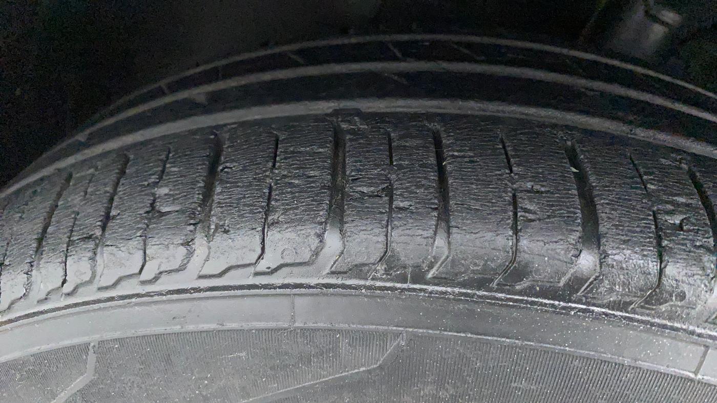 2018 Hyundai Verna 1.4 EX PETROL, Petrol, Manual, 30,520 km, Left Front Tyre Tread