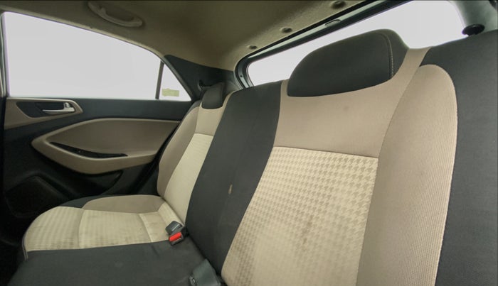 2019 Hyundai Elite i20 MAGNA PLUS 1.2, CNG, Manual, 56,414 km, Right Side Rear Door Cabin