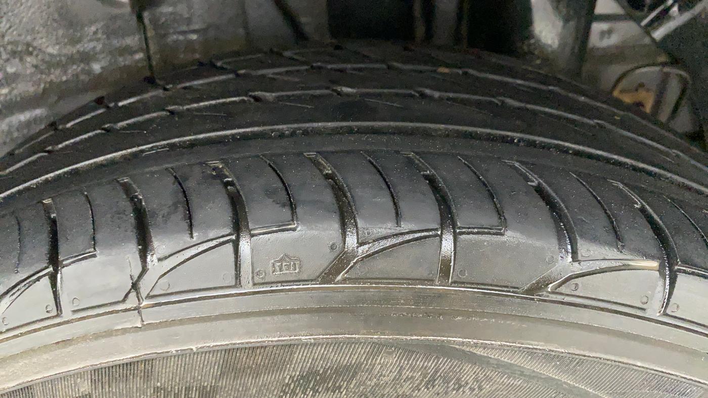 2019 Hyundai Elite i20 MAGNA PLUS 1.2, CNG, Manual, 56,414 km, Left Rear Tyre Tread