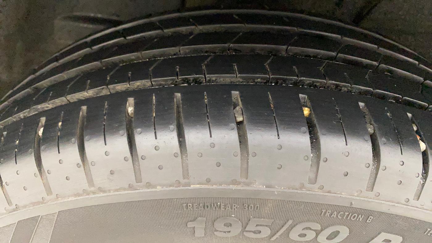 2021 Tata PUNCH CREATIVE  MT, Petrol, Manual, 24,517 km, Right Rear Tyre Tread