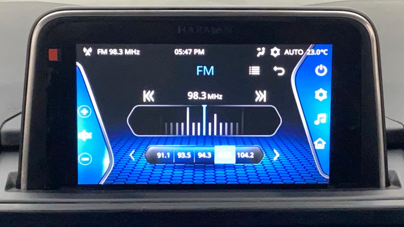 2021 Tata PUNCH CREATIVE  MT, Petrol, Manual, 24,517 km, Infotainment System