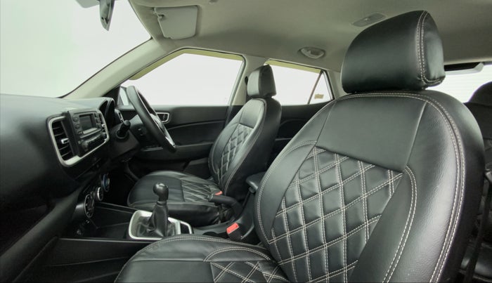 2020 Hyundai VENUE S 1.2, Petrol, Manual, 43,021 km, Right Side Front Door Cabin