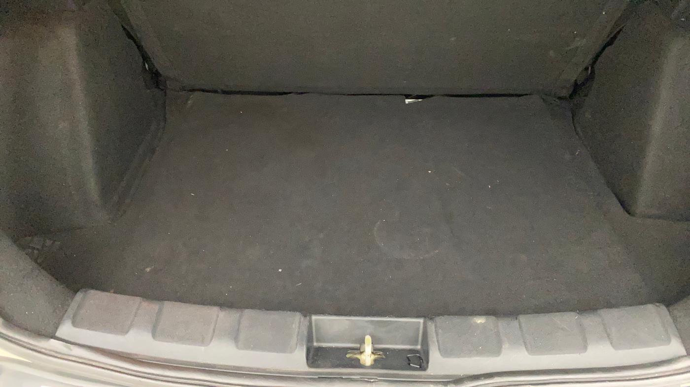 2018 Tata NEXON XZ DIESEL, Diesel, Manual, 66,345 km, Boot Inside