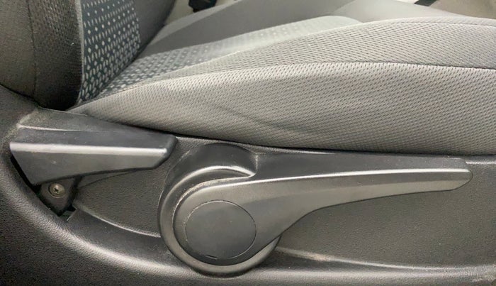 2018 Tata NEXON XZ DIESEL, Diesel, Manual, 66,345 km, Driver Side Adjustment Panel