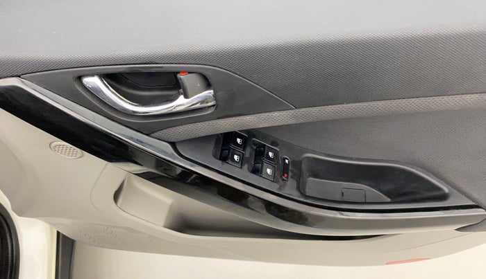 2018 Tata NEXON XZ DIESEL, Diesel, Manual, 66,345 km, Driver Side Door Panels Control