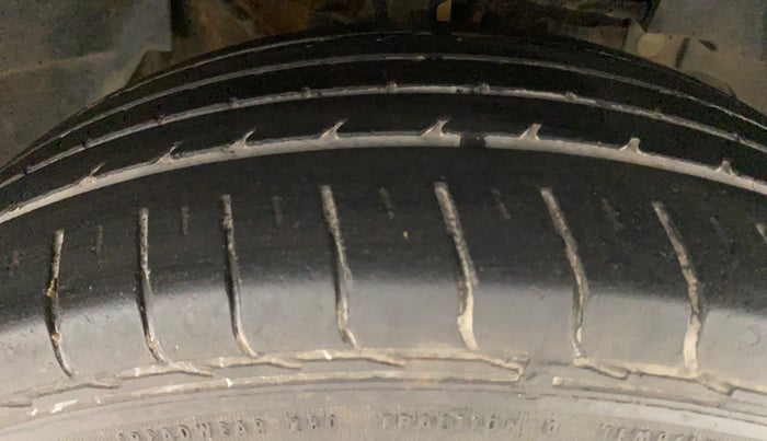 2018 Tata NEXON XZ DIESEL, Diesel, Manual, 66,345 km, Right Front Tyre Tread