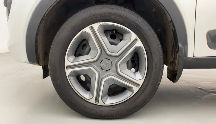 2018 Tata NEXON XZ DIESEL, Diesel, Manual, 66,345 km, Left Front Wheel