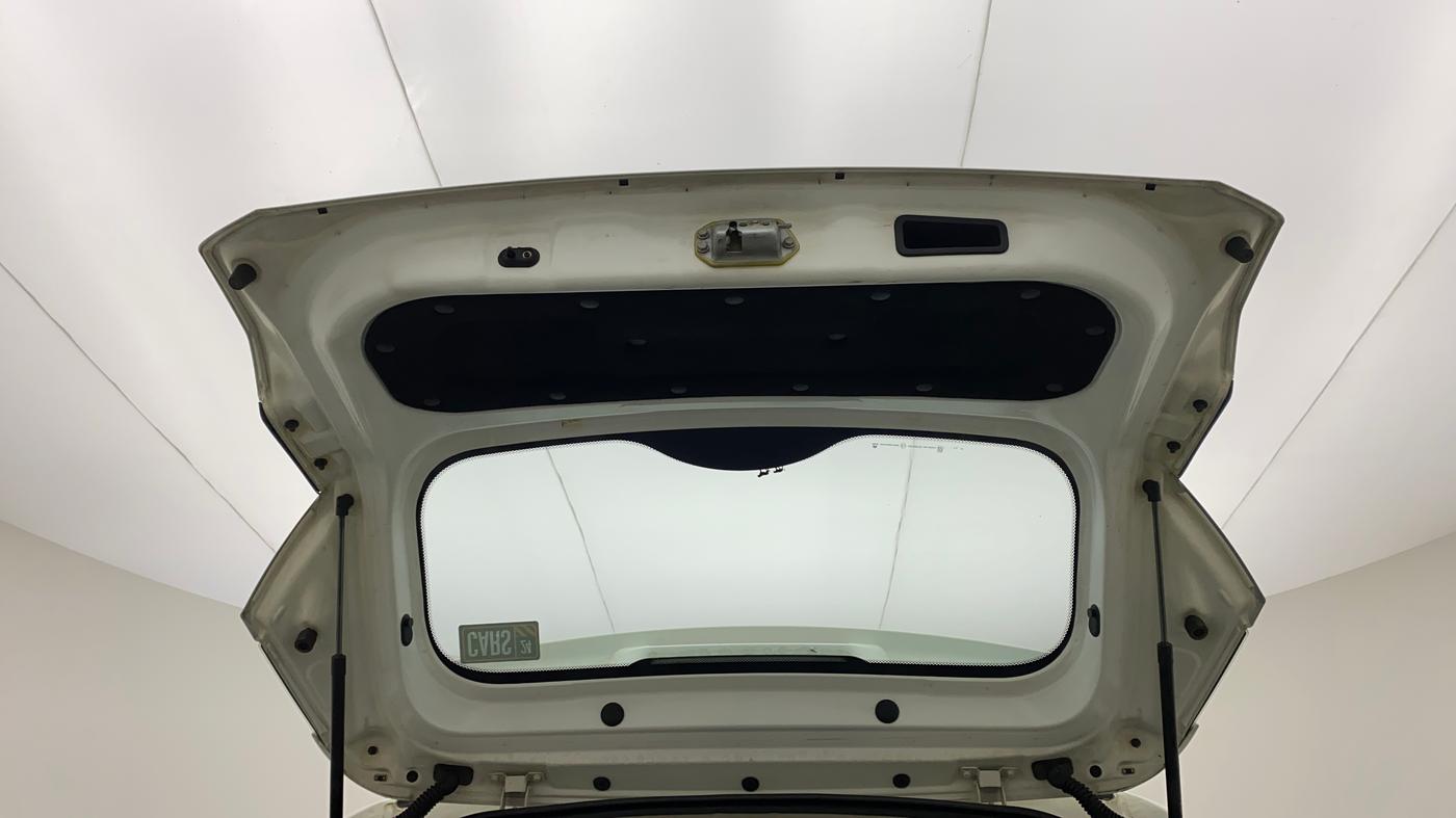 2018 Tata NEXON XZ DIESEL, Diesel, Manual, 66,345 km, Boot Door Open