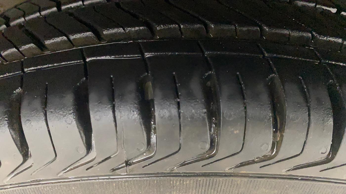 2012 Maruti A Star VXI, Petrol, Manual, 29,389 km, Left Rear Tyre Tread