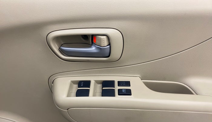 2012 Maruti A Star VXI, Petrol, Manual, 29,389 km, Driver Side Door Panels Control