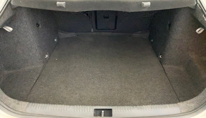 2014 Skoda Octavia ELEGANCE 1.8 TSI AT, Petrol, Automatic, 56,359 km, Boot Inside