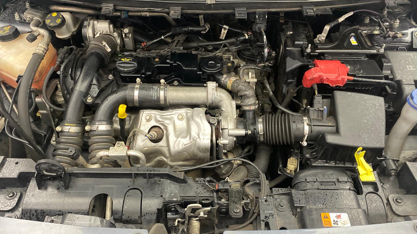 2020 Ford FREESTYLE TITANIUM 1.5 DIESEL, Diesel, Manual, 1,01,152 km, Engine View