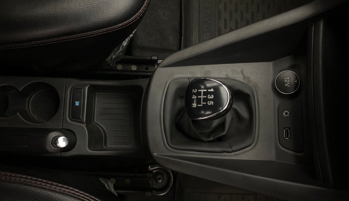 2020 Ford FREESTYLE TITANIUM 1.5 DIESEL, Diesel, Manual, 1,01,152 km, Gear Lever