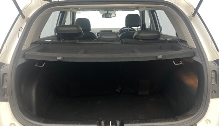 2024 Hyundai VENUE SX 1.2 PETROL, Petrol, Manual, 15,828 km, Boot Inside