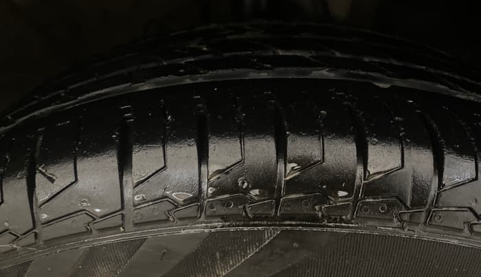 2024 Hyundai VENUE SX 1.2 PETROL, Petrol, Manual, 15,828 km, Right Front Tyre Tread