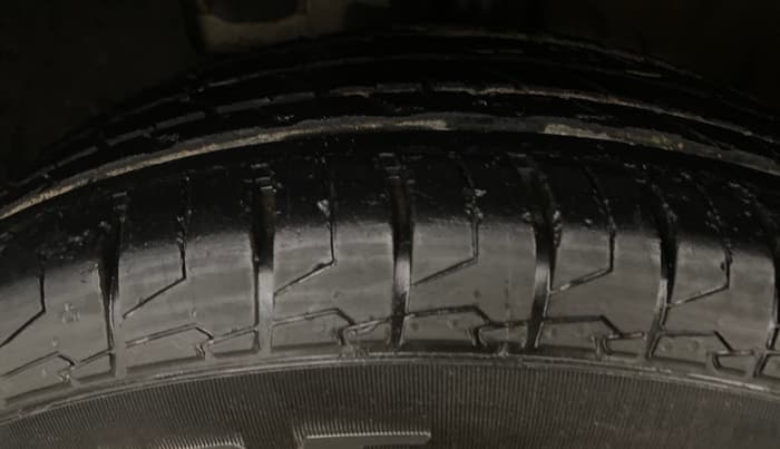 2024 Hyundai VENUE SX 1.2 PETROL, Petrol, Manual, 15,828 km, Left Front Tyre Tread