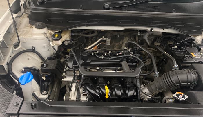 2024 Hyundai VENUE SX 1.2 PETROL, Petrol, Manual, 15,828 km, Engine View - Right