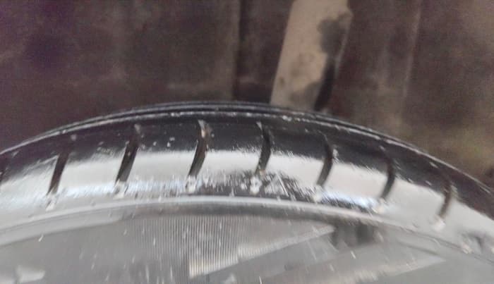 2016 Renault Kwid RXL, Petrol, Manual, 60,098 km, Left Rear Tyre Tread