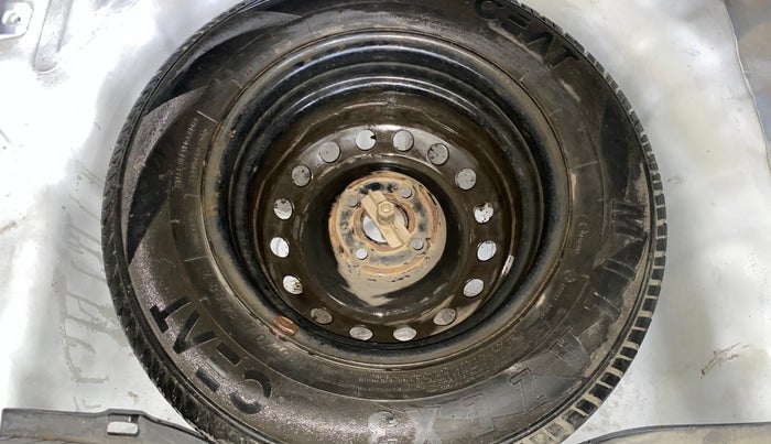 2015 Hyundai Elite i20 MAGNA 1.2, Petrol, Manual, 1,03,806 km, Spare Tyre