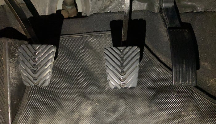 2015 Hyundai Elite i20 MAGNA 1.2, Petrol, Manual, 1,03,806 km, Pedals