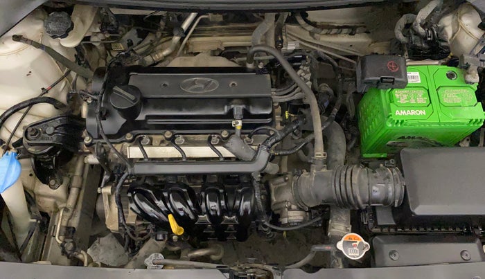 2015 Hyundai Elite i20 MAGNA 1.2, Petrol, Manual, 1,03,806 km, Engine View