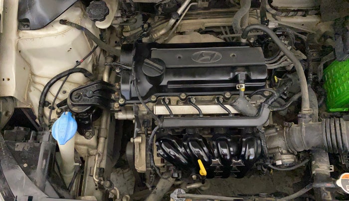 2015 Hyundai Elite i20 MAGNA 1.2, Petrol, Manual, 1,03,806 km, Engine View - Right