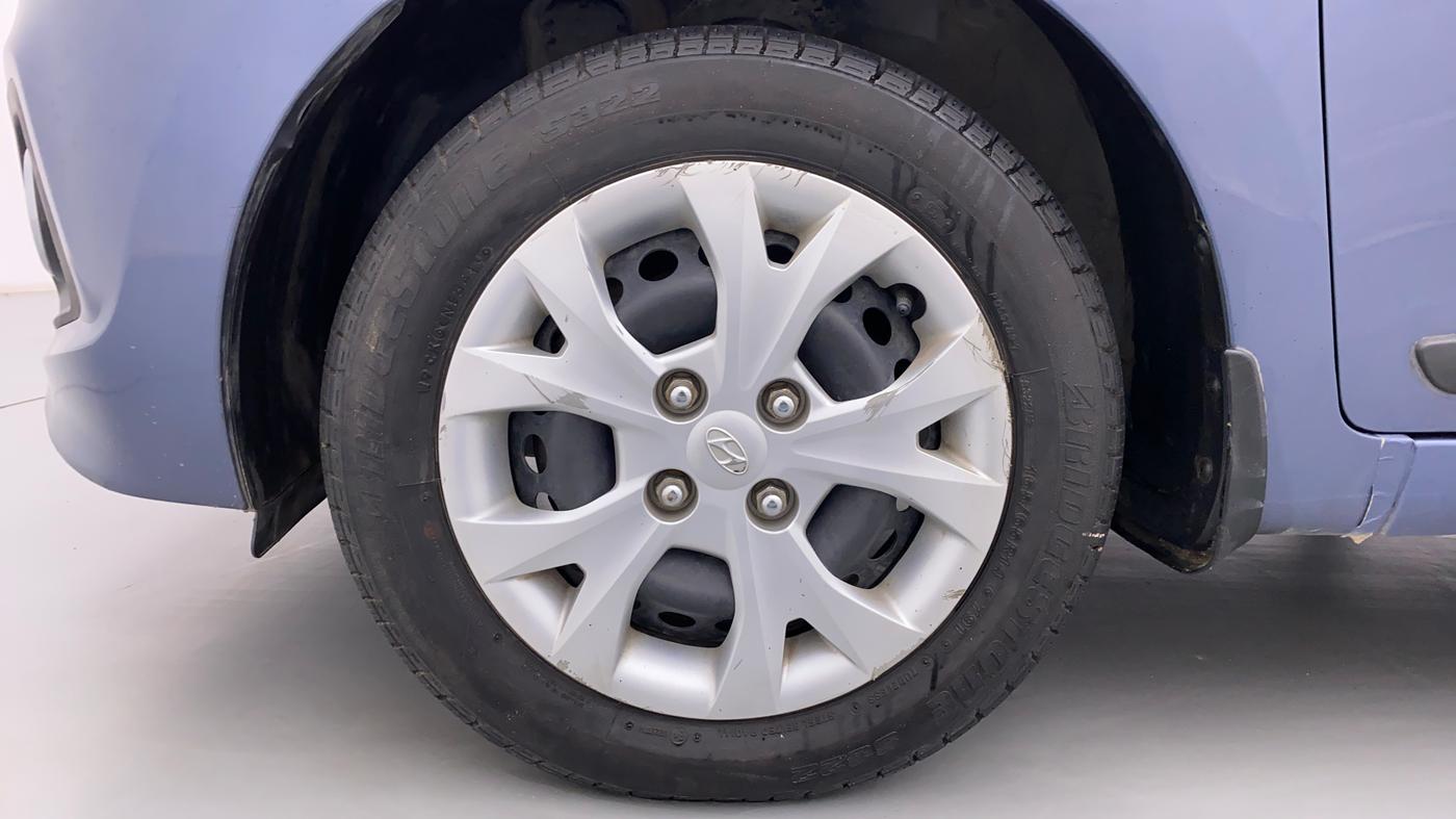2014 Hyundai Grand i10 SPORTZ 1.2 KAPPA VTVT, Petrol, Manual, 46,294 km, Left Front Wheel