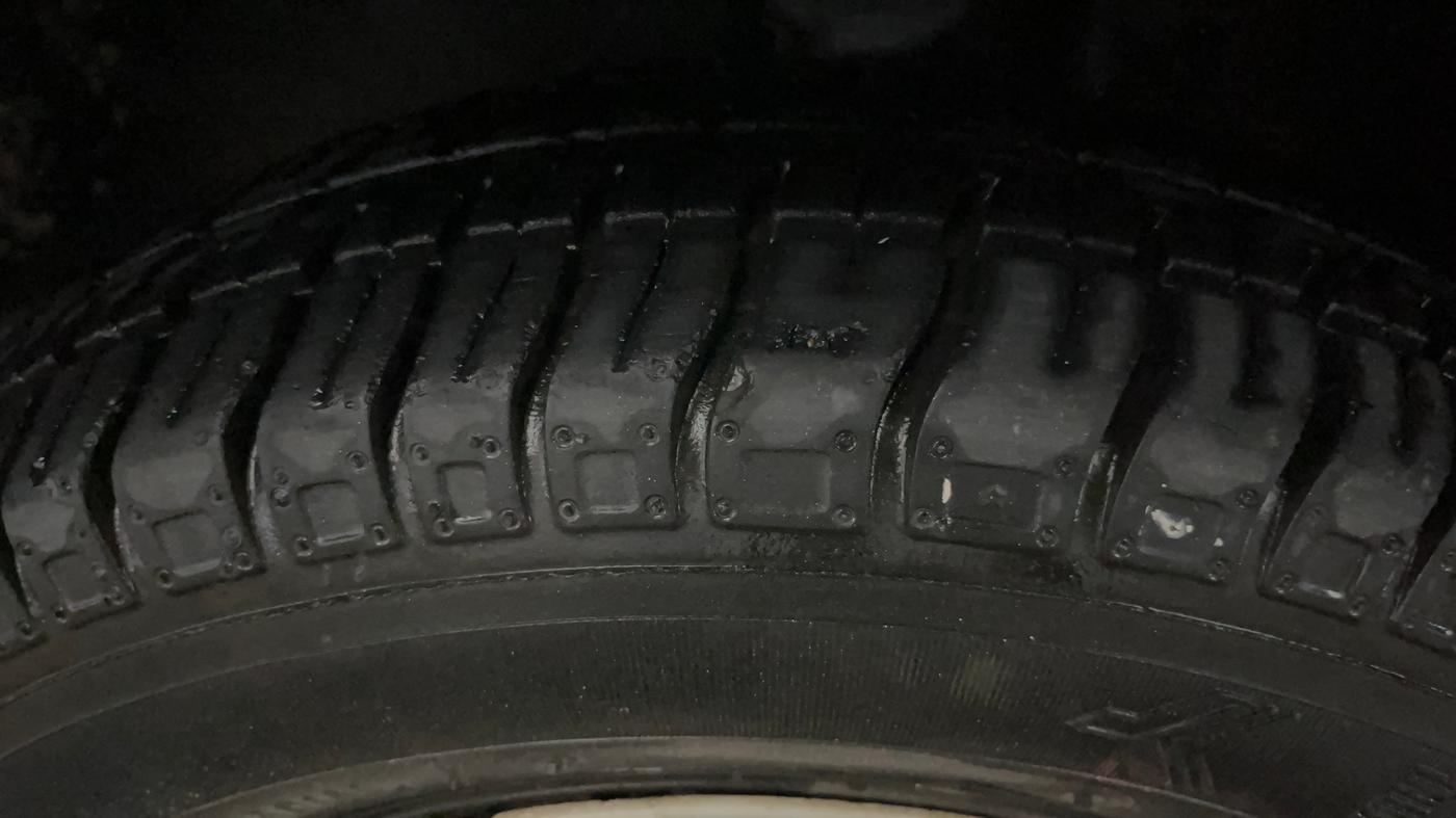 2016 Maruti Alto 800 LXI, Petrol, Manual, 10,523 km, Left Front Tyre Tread