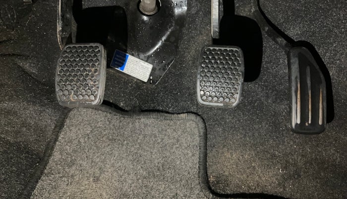 2016 Maruti Alto 800 LXI, Petrol, Manual, 10,442 km, Pedals