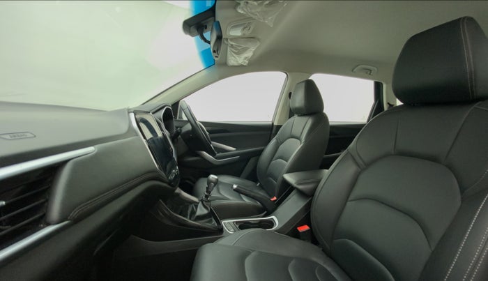 2019 MG HECTOR SMART HYBRID 1.5 PETROL, Petrol, Manual, 51,162 km, Right Side Front Door Cabin