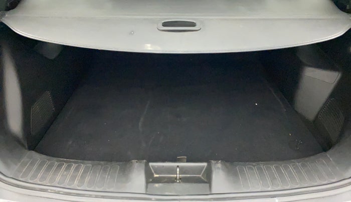 2019 MG HECTOR SMART HYBRID 1.5 PETROL, Petrol, Manual, 51,162 km, Boot Inside