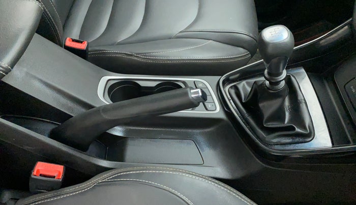 2019 MG HECTOR SMART HYBRID 1.5 PETROL, Petrol, Manual, 51,162 km, Gear Lever