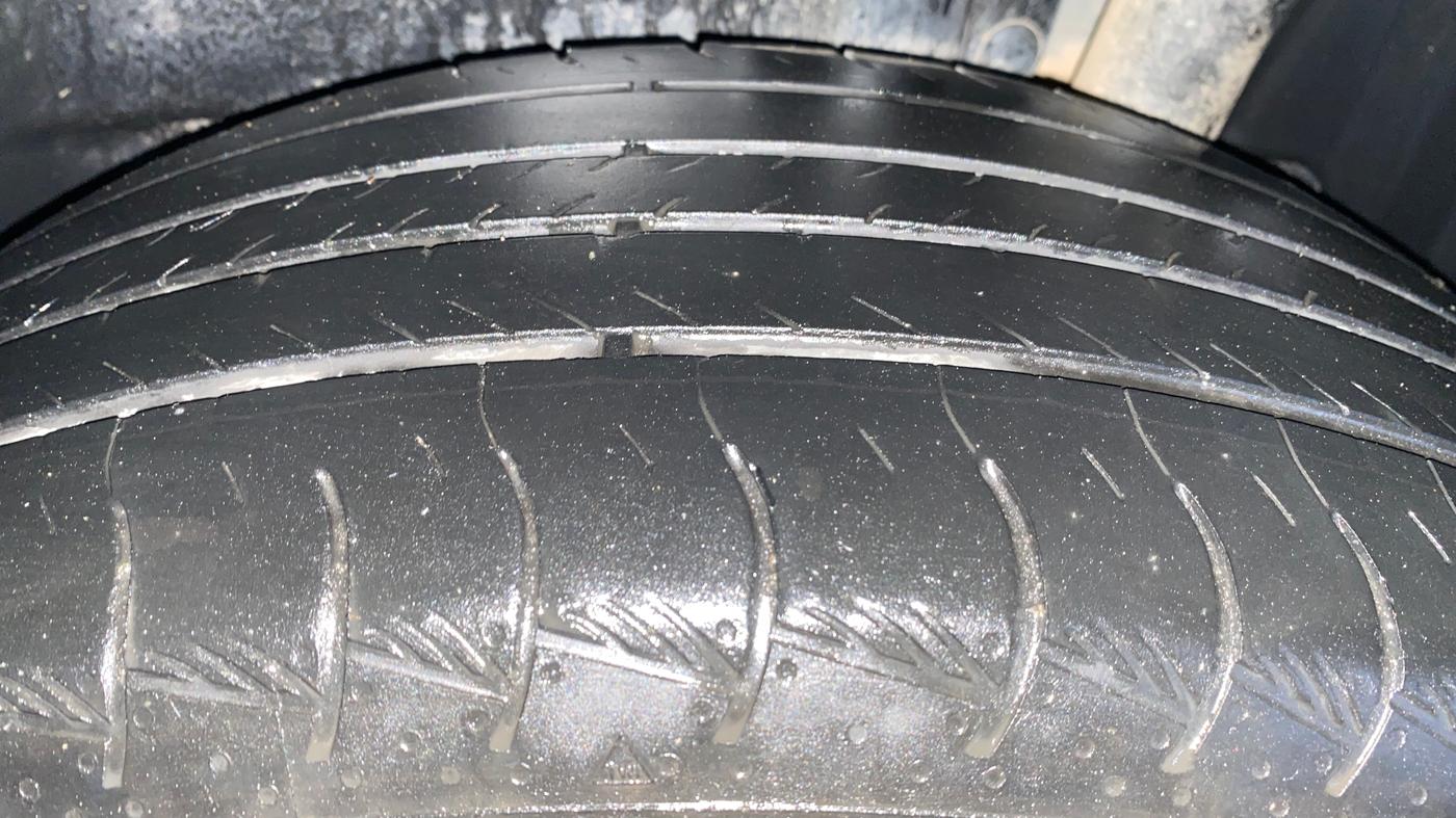 2024 Maruti Grand Vitara SIGMA SMART HYBRID, Petrol, Manual, 17,444 km, Left Rear Tyre Tread