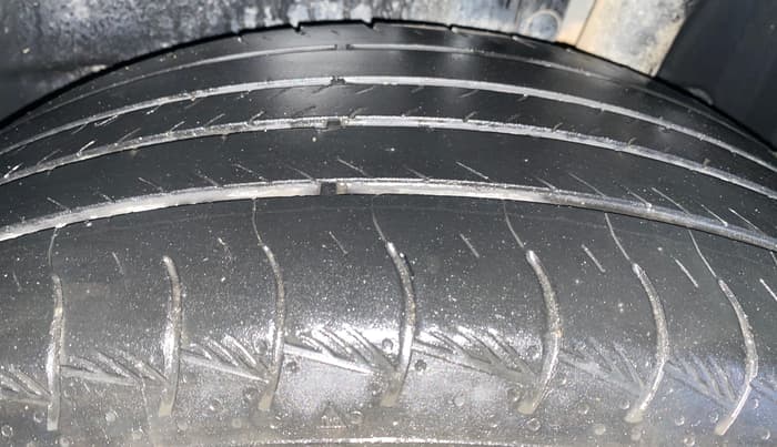 2024 Maruti Grand Vitara SIGMA SMART HYBRID, Petrol, Manual, 17,444 km, Left Rear Tyre Tread