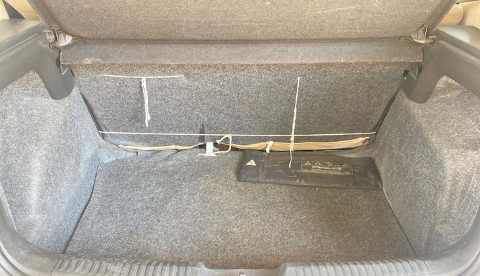 2014 Volkswagen Polo HIGHLINE1.2L, Petrol, Manual, 44,306 km, Boot Inside