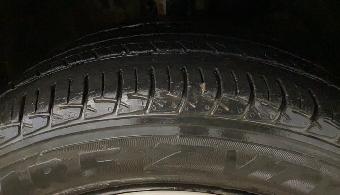 2018 Maruti Baleno DELTA CVT PETROL 1.2, Petrol, Automatic, 88,141 km, Right Front Tyre Tread