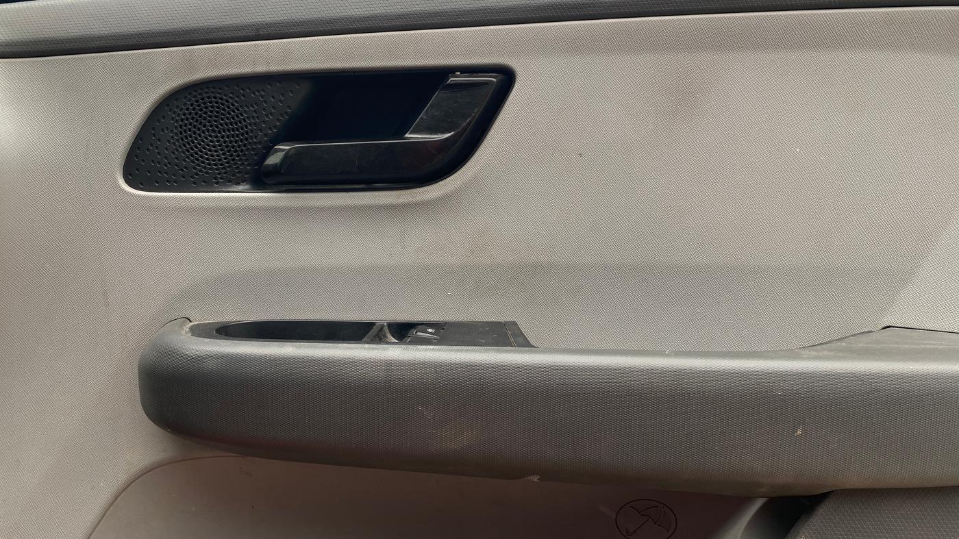 2021 Tata ALTROZ XE PETROL, Petrol, Manual, 79,557 km, Driver Side Door Panels Control