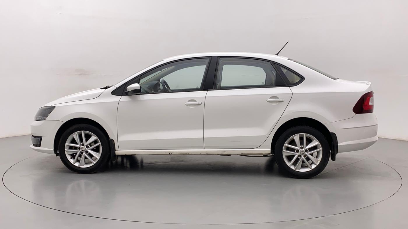 2017 Skoda Rapid STYLE 1.5 TDI AT, Diesel, Automatic, 63,272 km, Left Side
