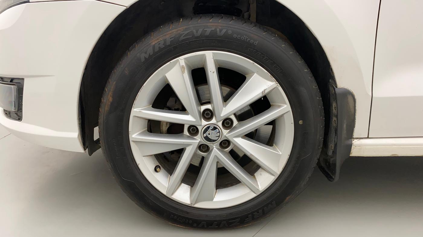 2017 Skoda Rapid STYLE 1.5 TDI AT, Diesel, Automatic, 63,272 km, Left Front Wheel