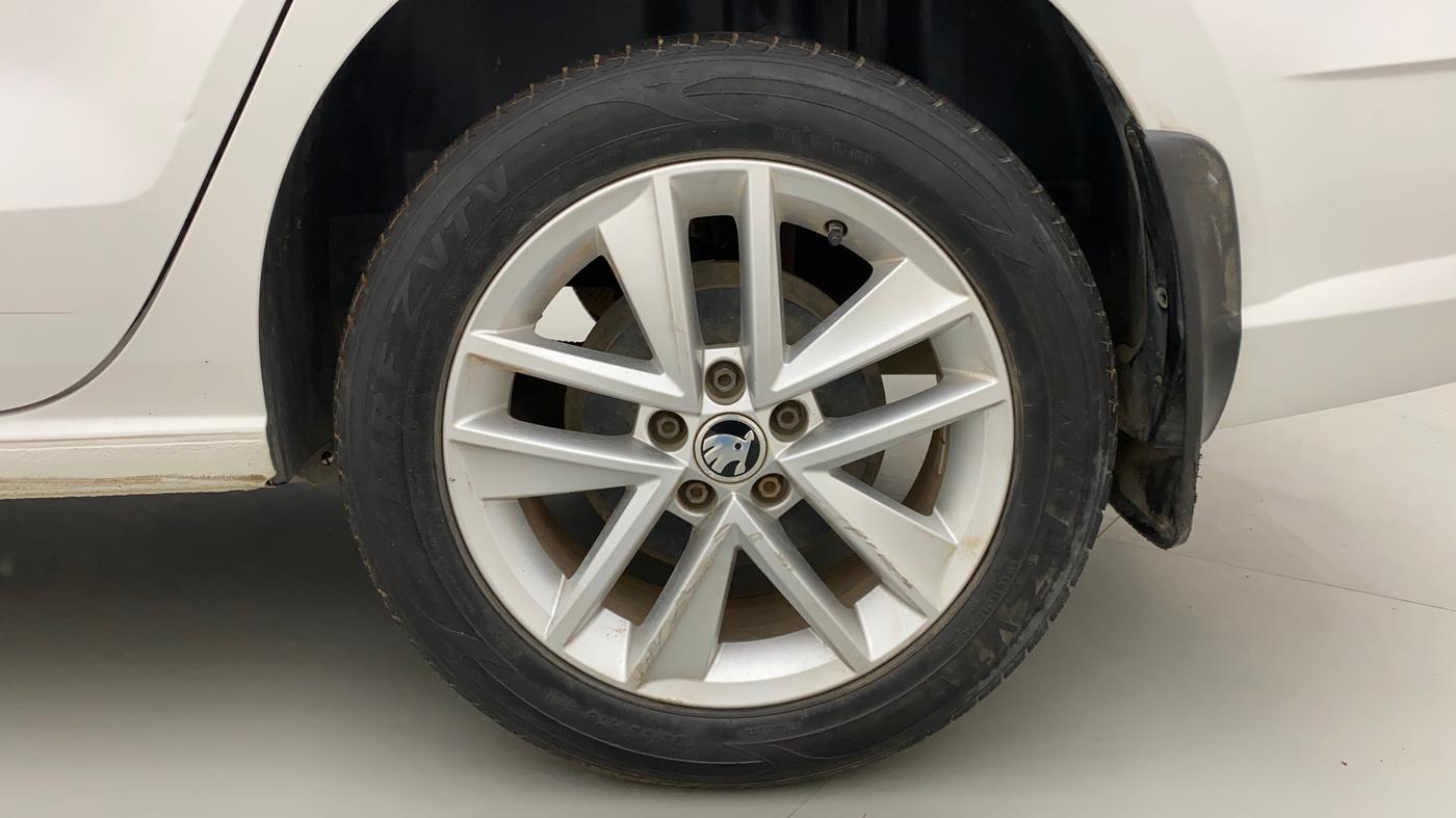 2017 Skoda Rapid STYLE 1.5 TDI AT, Diesel, Automatic, 63,272 km, Left Rear Wheel