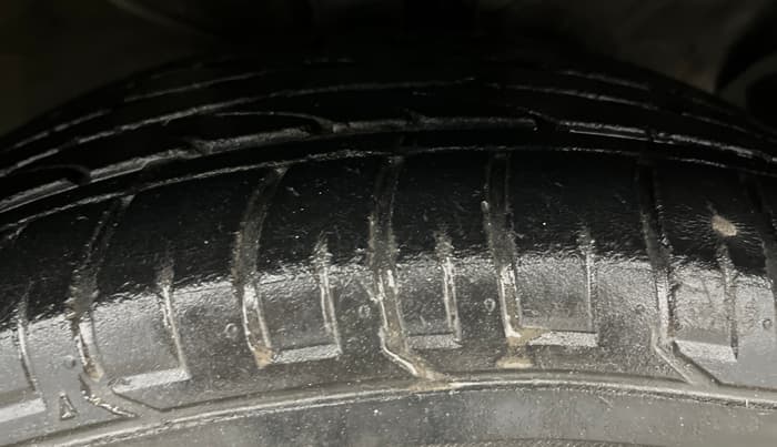 2017 Hyundai Creta SX PLUS 1.6 PETROL, Petrol, Manual, 60,821 km, Right Front Tyre Tread