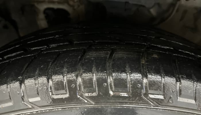 2017 Hyundai Creta SX PLUS 1.6 PETROL, Petrol, Manual, 60,821 km, Left Front Tyre Tread