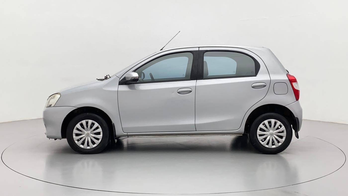 2016 Toyota Etios Liva D 4D VD, Diesel, Manual, 74,235 km, Left Side