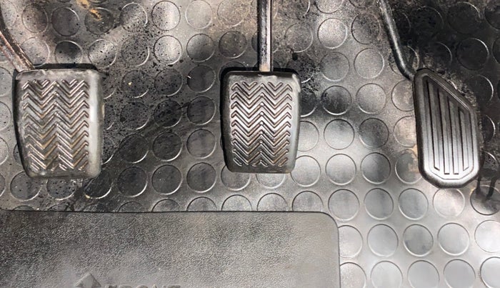 2016 Toyota Etios Liva D 4D VD, Diesel, Manual, 74,235 km, Pedals