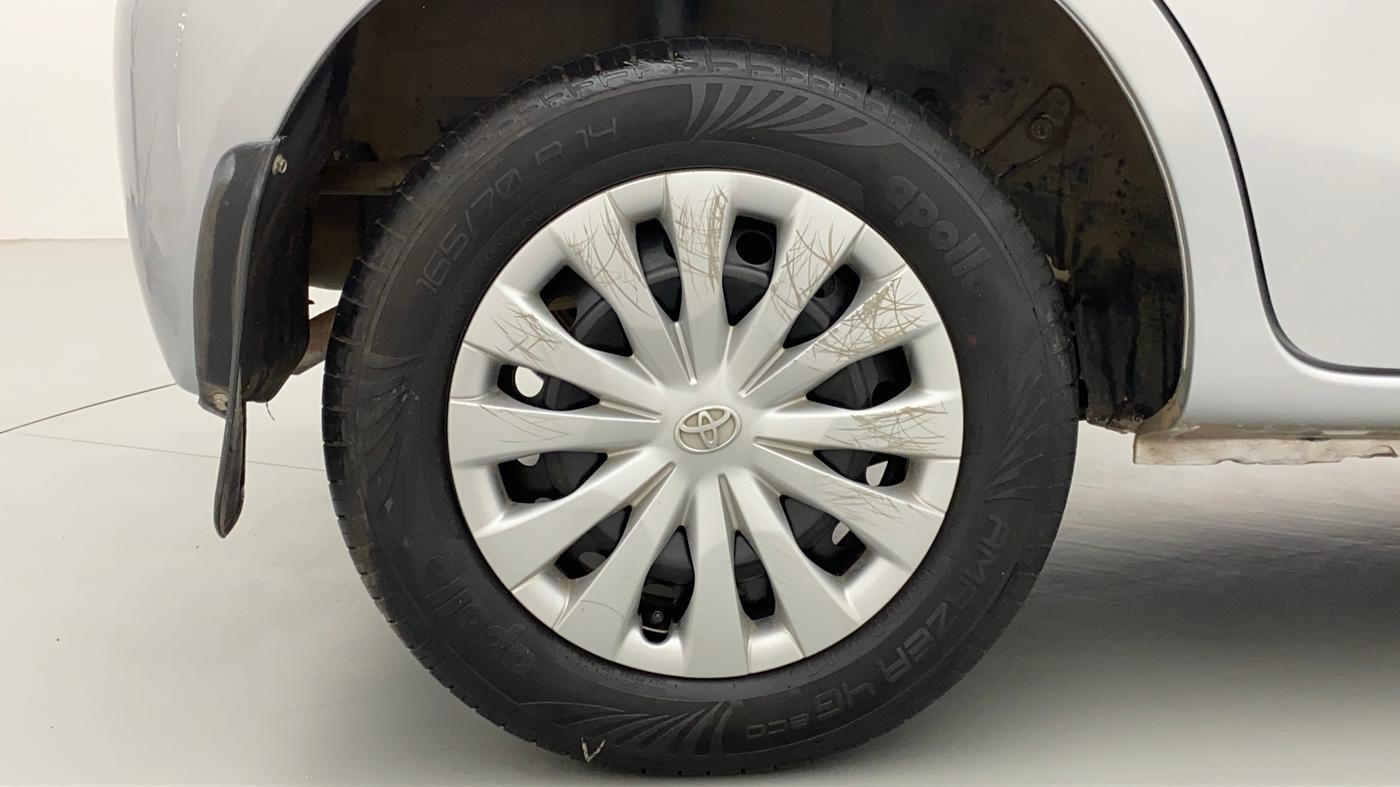 2016 Toyota Etios Liva D 4D VD, Diesel, Manual, 74,235 km, Right Rear Wheel