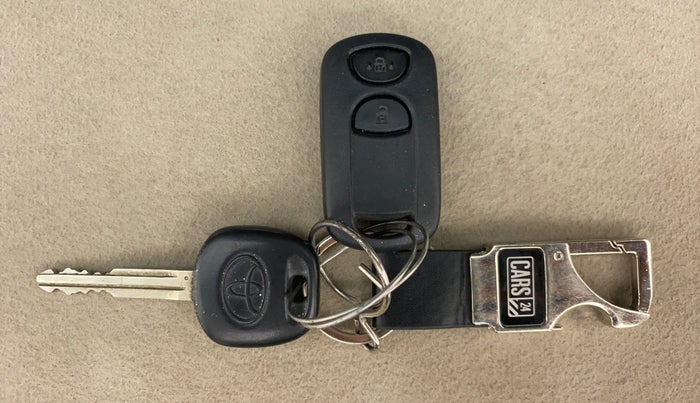 2016 Toyota Etios Liva D 4D VD, Diesel, Manual, 74,235 km, Key Close Up